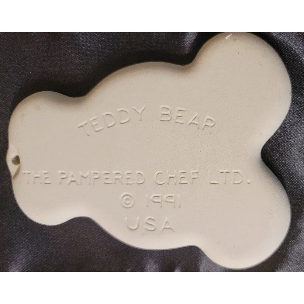 Pampered Chef Teddy Bear Cookie Mold